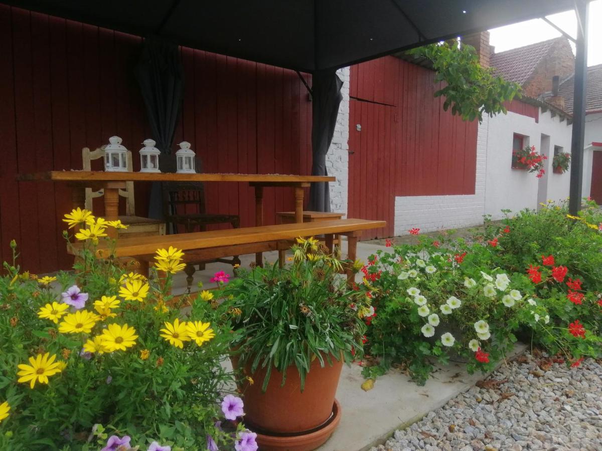 Nakonci Apartamento Vacenovice Exterior foto